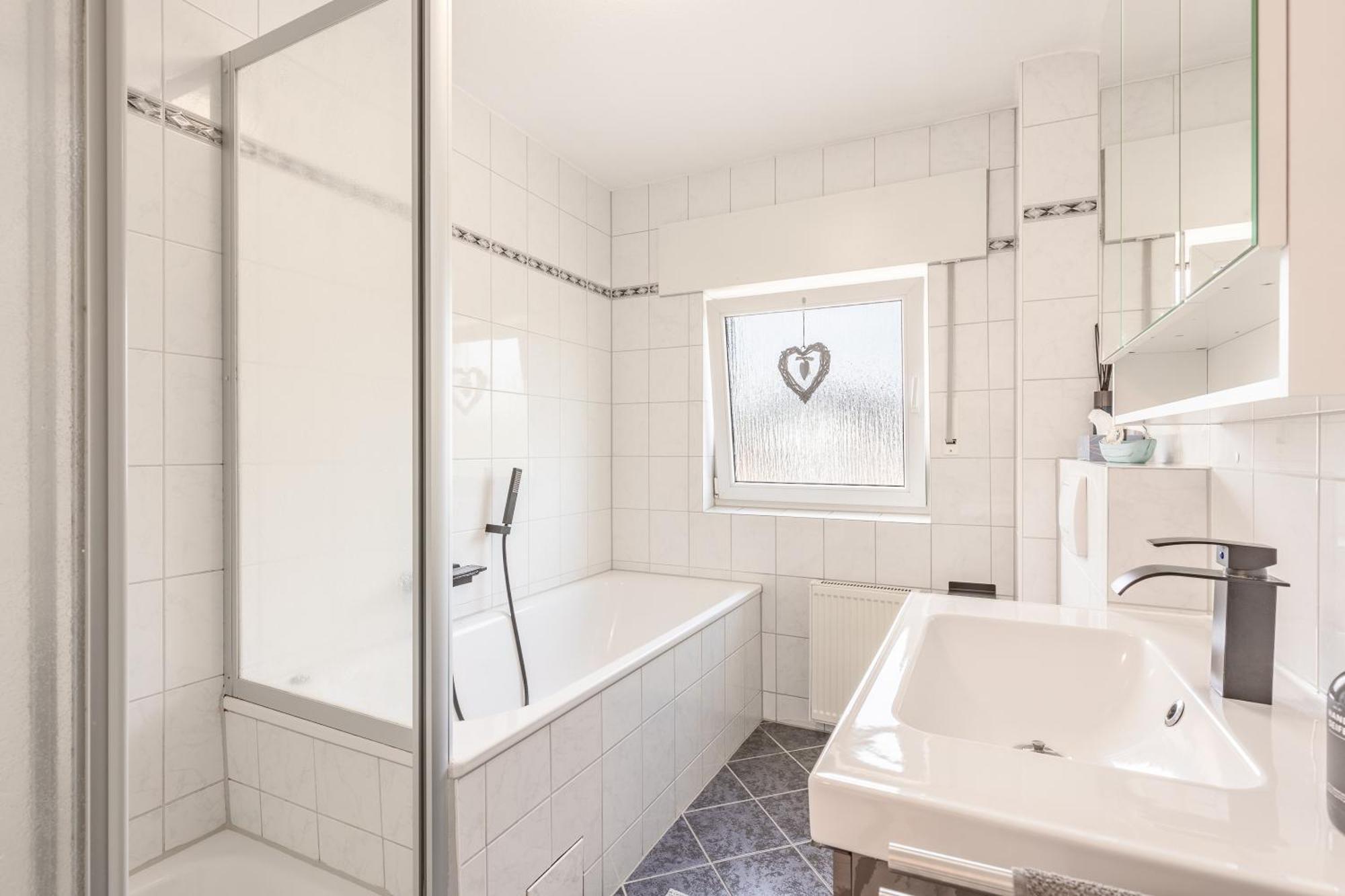Fewo Gladbeck - Moderne Und Geraeumige 2 Zimmerwohnung Mit Sued-Balkon In Gladbeck-Brauck Naehe Movie Park Und Arena Aufschalke Exterior foto